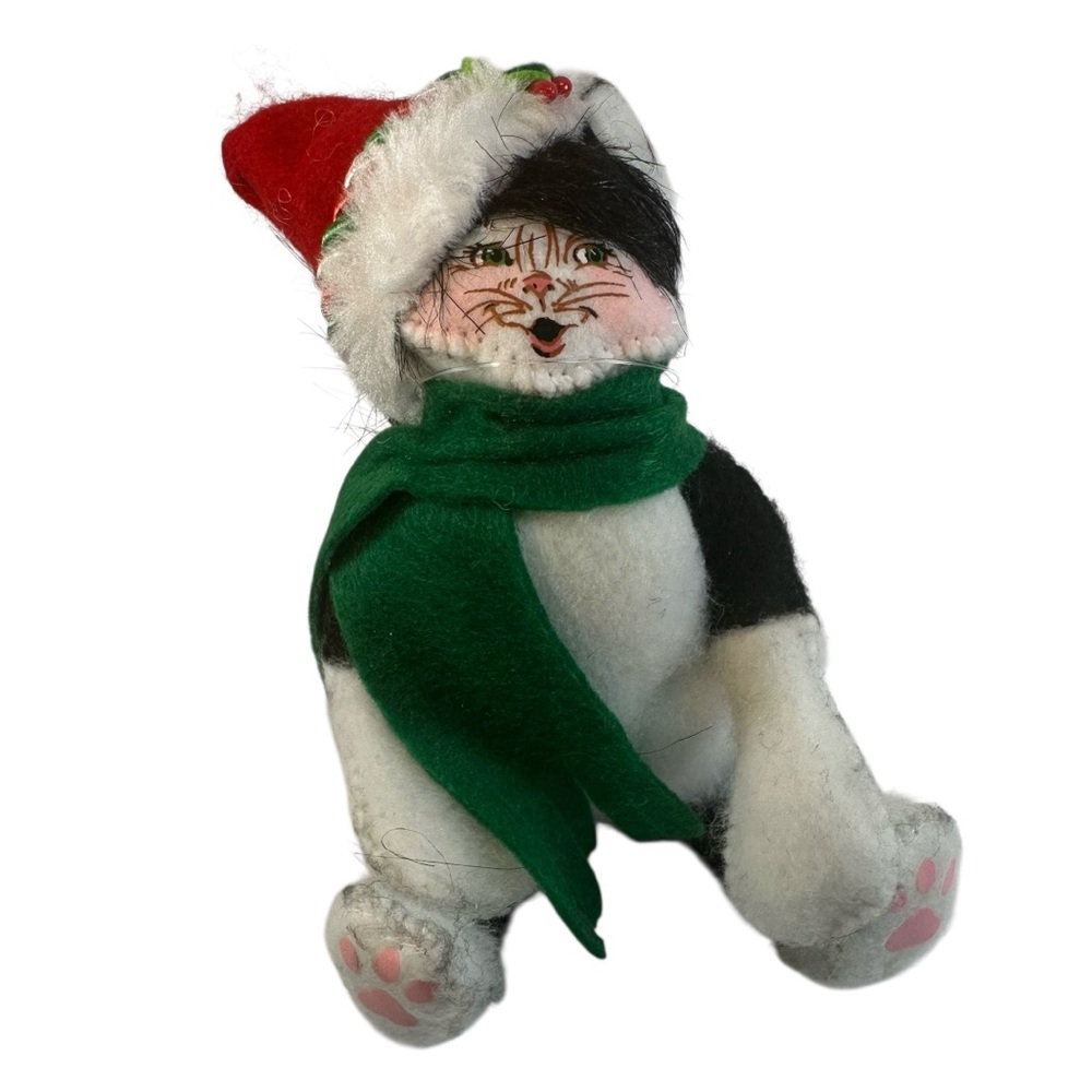 Annalee Christmas Cat Kitty Tuxedo Black White 5.5” Holiday Santa Hat Scarf New